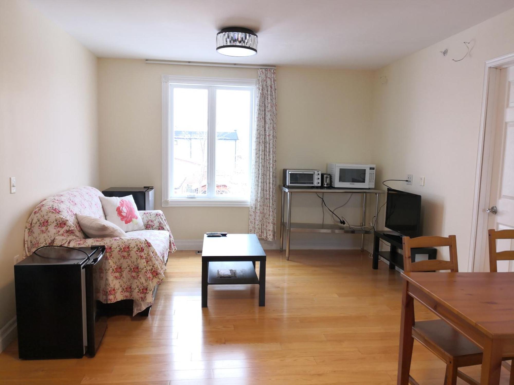 Dairy Homestay 토론토 외부 사진